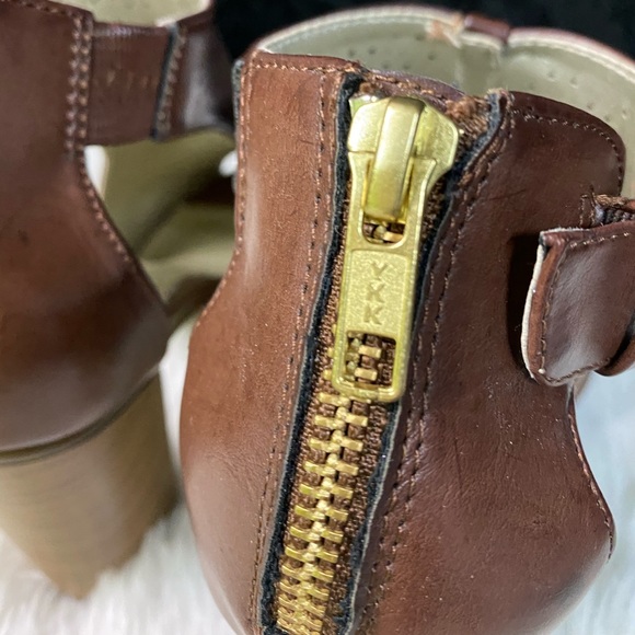 WHITE MOUNTAIN brown shoes.Perfect for fall!! - Picture 9 of 13